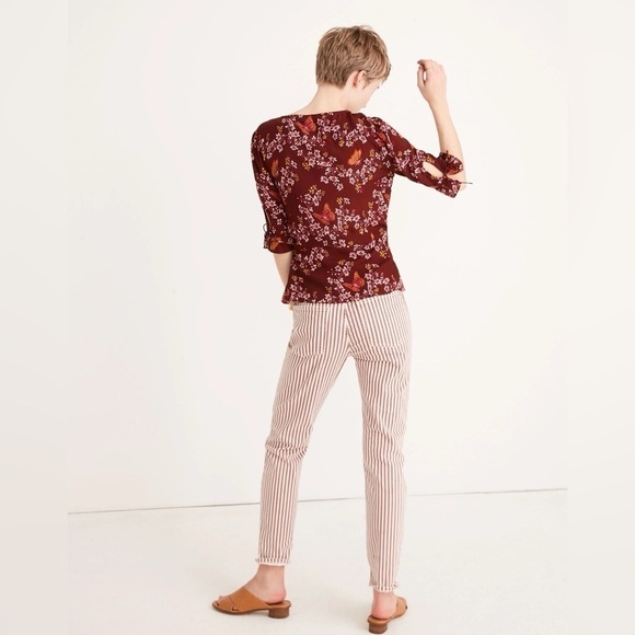 Madewell Tie-Sleeve Wrap Top in Butterfly Sanctuary, Size 2 - Picture 4 of 10